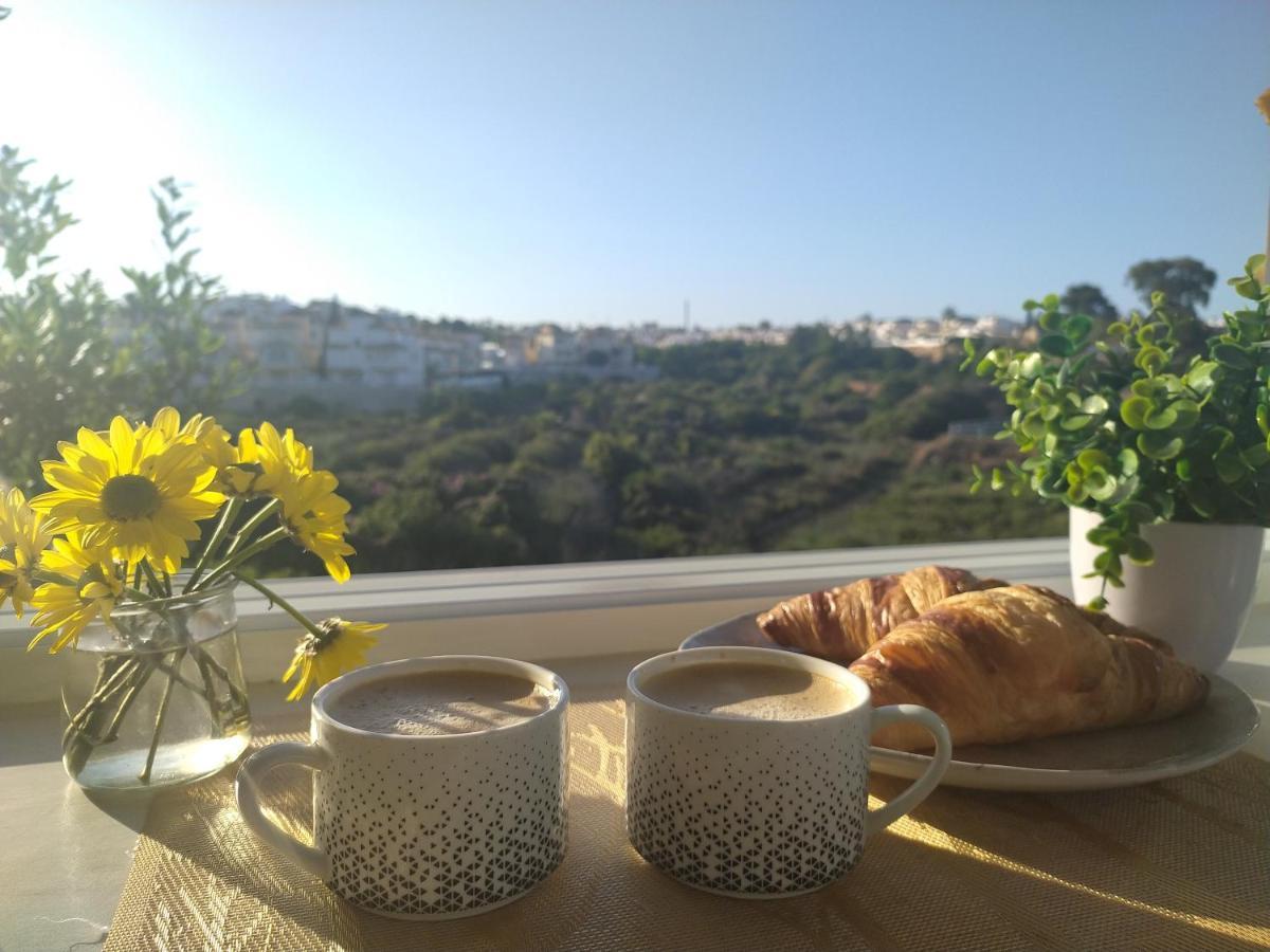 3 Bdr House Near La Zenia Private Lounge Terraces, Fire Places, Bbq, Kitchen, Parking *