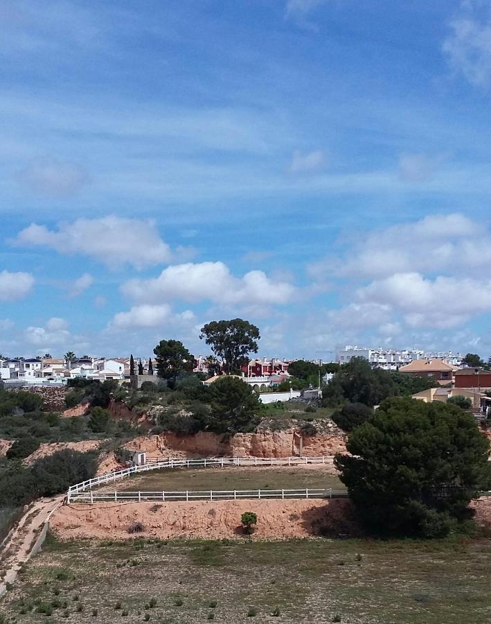 3 Bdr House Near La Zenia Private Lounge Terraces, Fire Places, Bbq, Kitchen, Parking Orihuela
