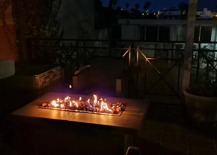 3 Bdr House Near La Zenia Private Lounge Terraces, Fire Places, Bbq, Kitchen, Parking