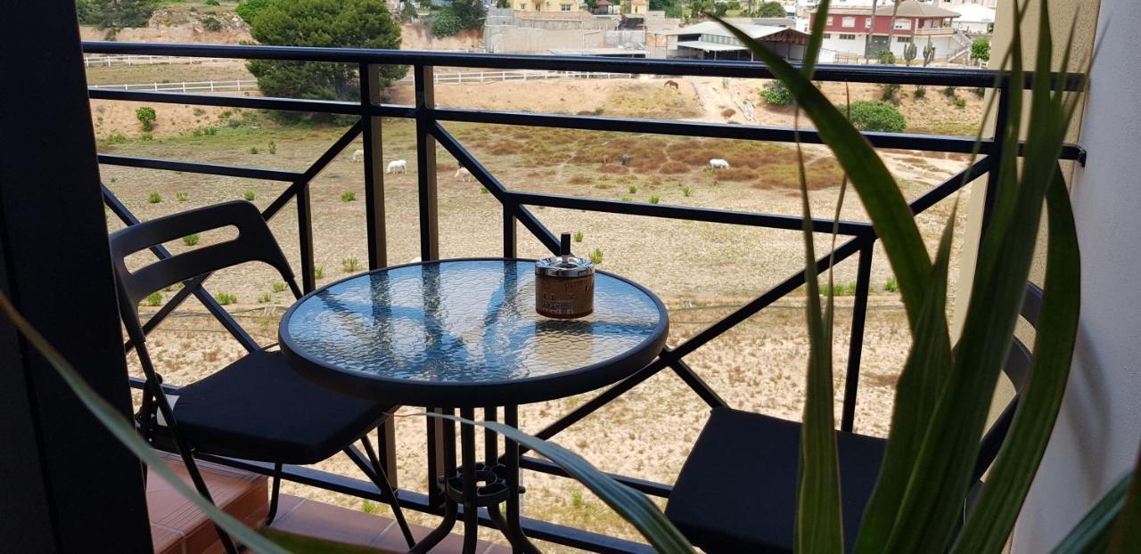 3 Bdr House Near La Zenia Private Lounge Terraces, Fire Places, Bbq, Kitchen, Parking Ferienhaus