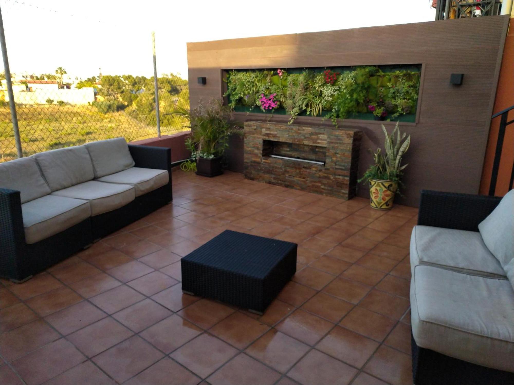 3 Bdr House Near La Zenia Private Lounge Terraces, Fire Places, Bbq, Kitchen, Parking Ferienhaus