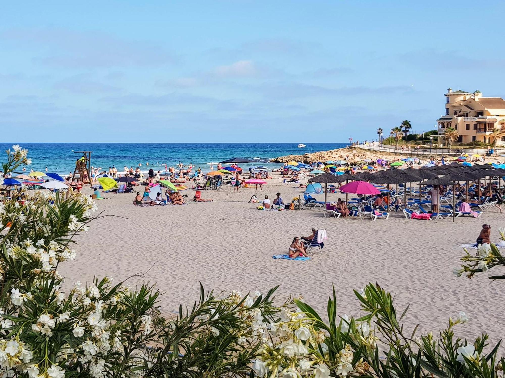 3 Bdr House Near La Zenia Private Lounge Terraces, Fire Places, Bbq, Kitchen, Parking *