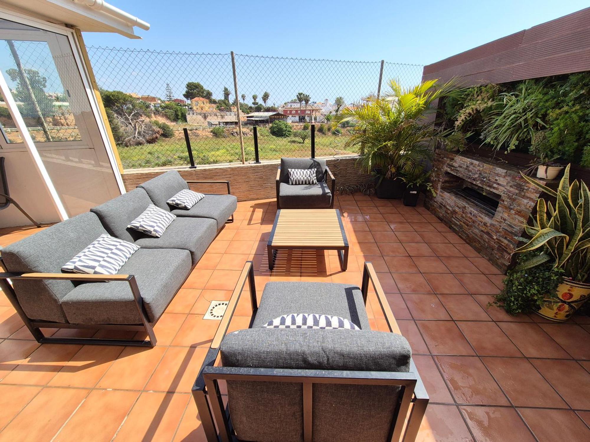 Vakantiehuis 3 Bdr House Near La Zenia Private Lounge Terraces, Fire Places, Bbq, Kitchen, Parking Orihuela